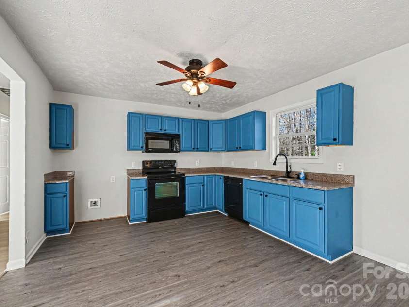 113 Haven Lane, Shelby, NC 28152.  MLS# CAR4360637, YatesRealty ID 16527. 
