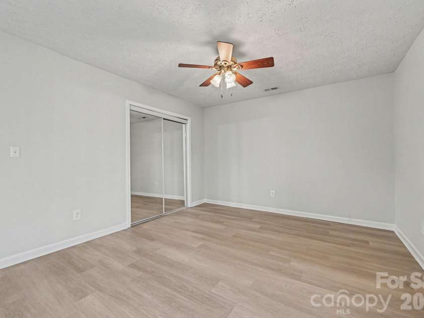 113 Haven Lane, Shelby, NC 28152.  MLS# CAR4360637, YatesRealty ID 16527. 