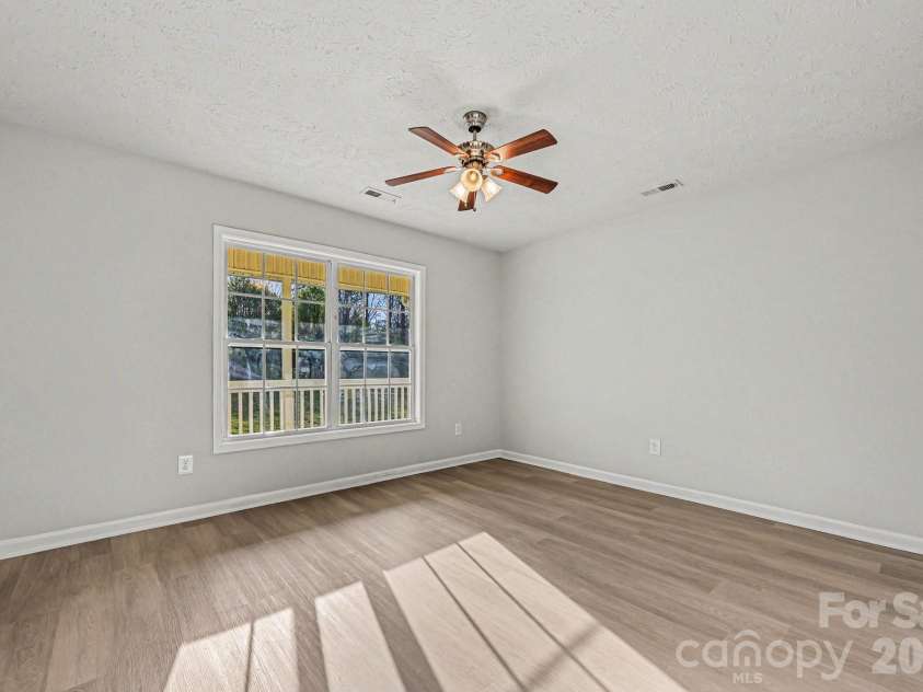113 Haven Lane, Shelby, NC 28152.  MLS# CAR4360637, YatesRealty ID 16527. 