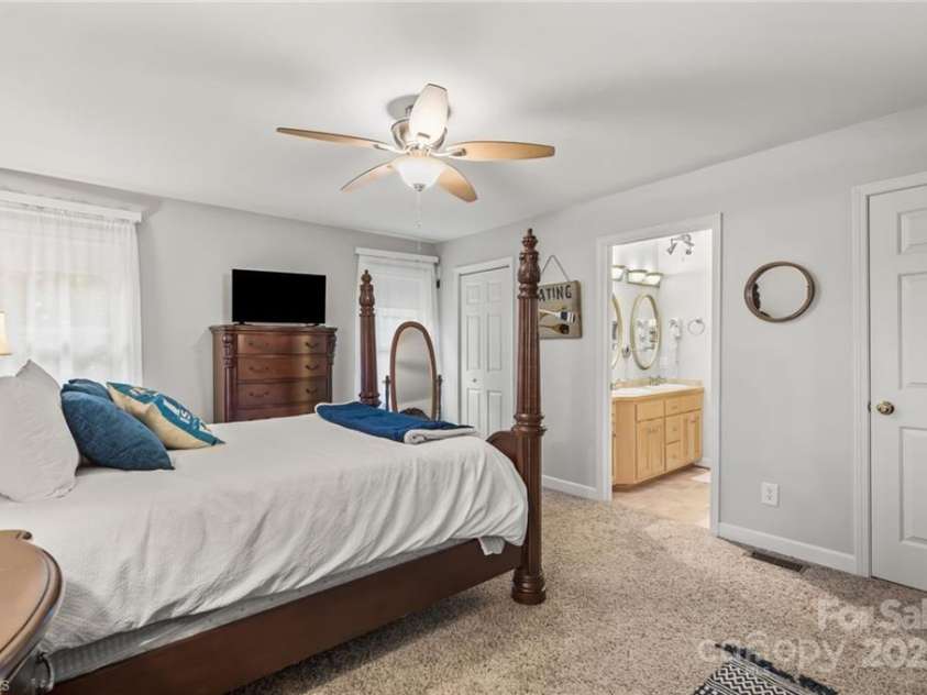 592 Shoreline Road, New London, NC 28127.  MLS# CAR4255512, YatesRealty ID 16527. 