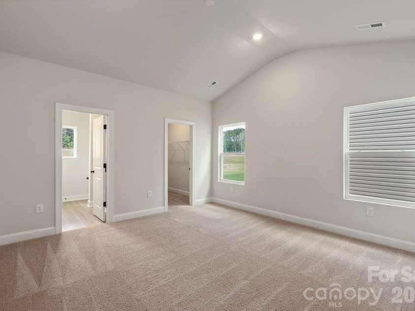 3626 Narrow Lane, Charlotte, NC 28215.  MLS# CAR4343706, YatesRealty ID 1653. 