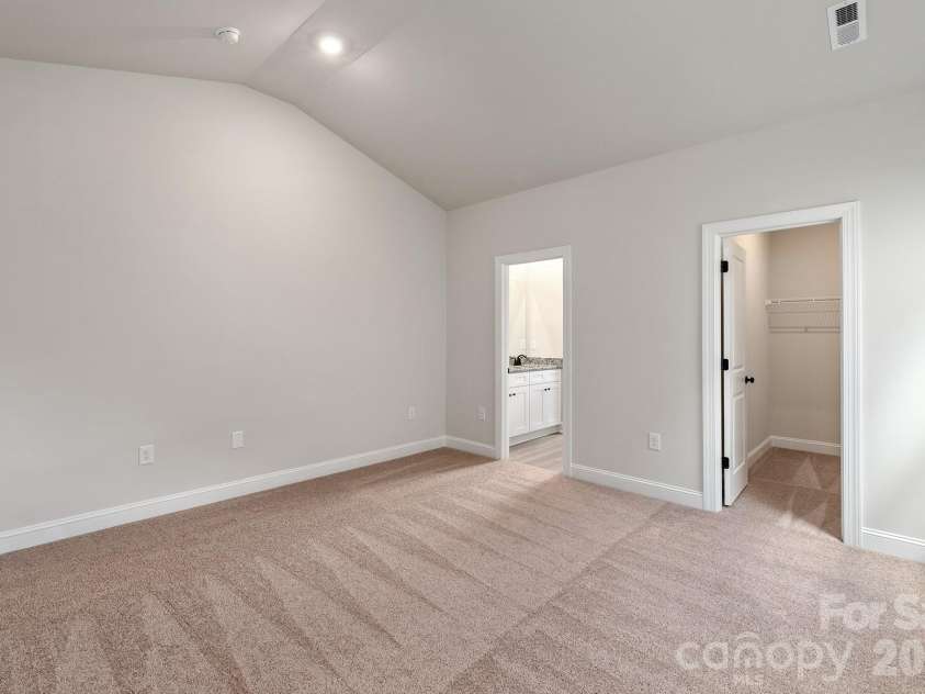 3626 Narrow Lane, Charlotte, NC 28215.  MLS# CAR4343706, YatesRealty ID 1653. 