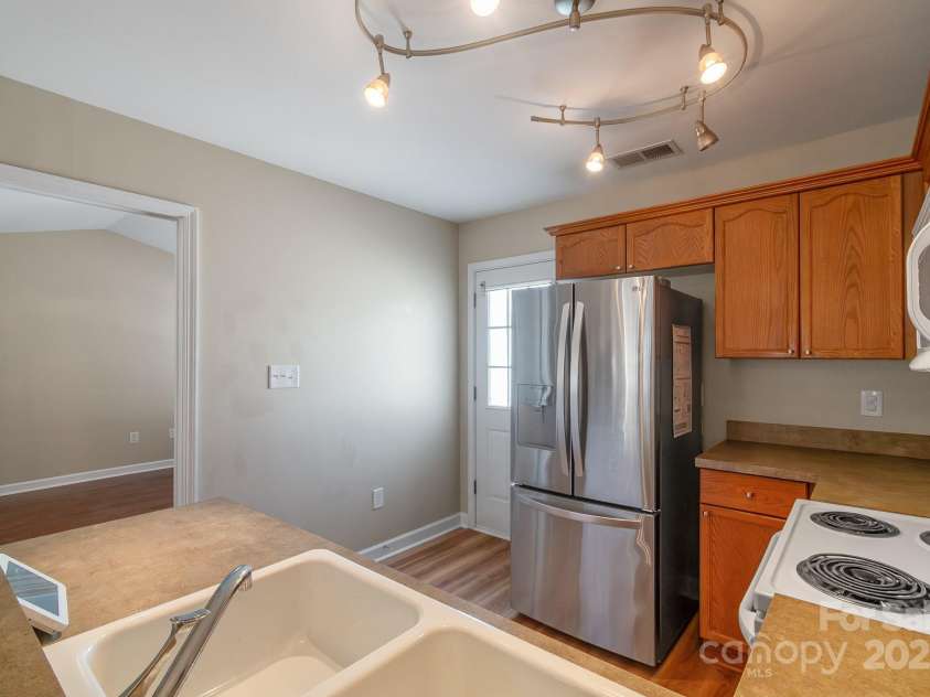 748 Sasha Court, Rock Hill, SC 29732.  MLS# CAR4295435, YatesRealty ID 16530. 