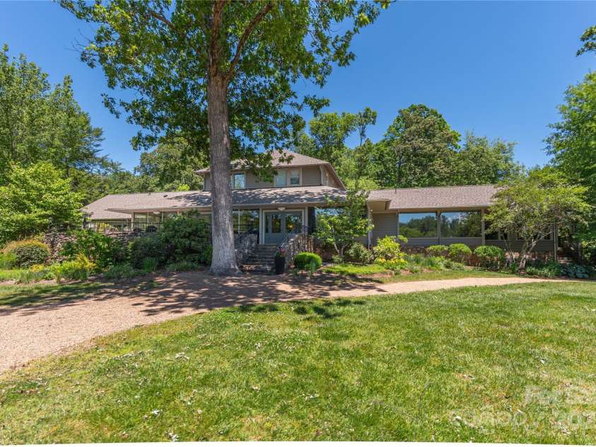 95 Greenwells Glory Drive, Biltmore Lake, NC 28715.  MLS# CAR4247434, YatesRealty ID 16530. 