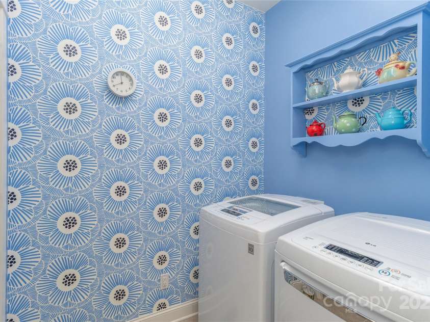 95 Greenwells Glory Drive, Biltmore Lake, NC 28715.  MLS# CAR4247434, YatesRealty ID 16530. Laundry room