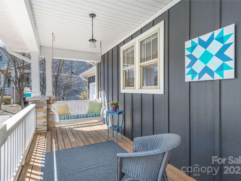 95 Greenwells Glory Drive, Biltmore Lake, NC 28715.  MLS# CAR4247434, YatesRealty ID 16530. Spacious for furniture