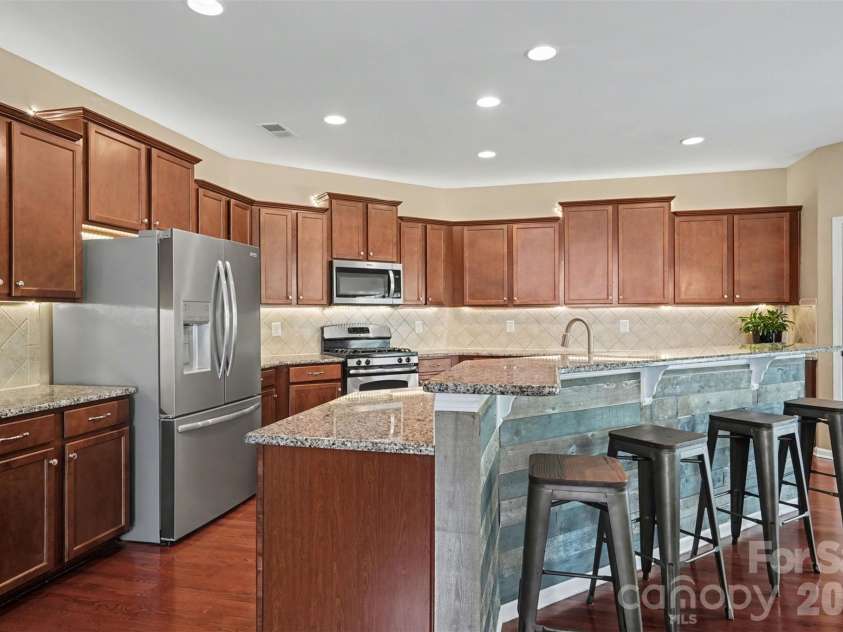169 Pecan Hills Drive, Mooresville, NC 28115.  MLS# CAR4368864, YatesRealty ID 16531. 