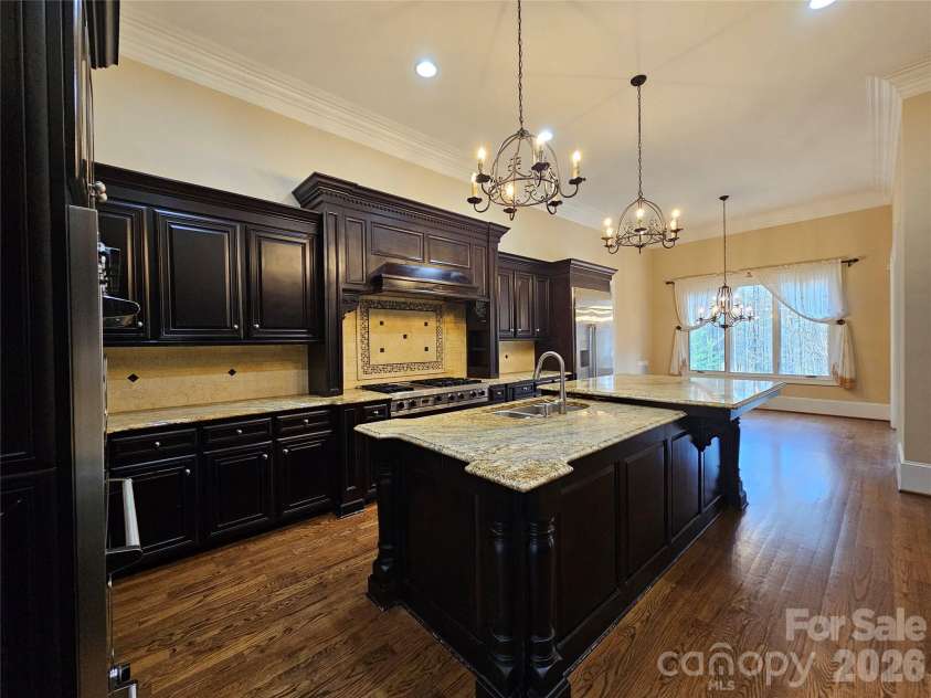 9222 Woodhall Lake Drive, Waxhaw, NC 28173.  MLS# CAR4358734, YatesRealty ID 16532. 