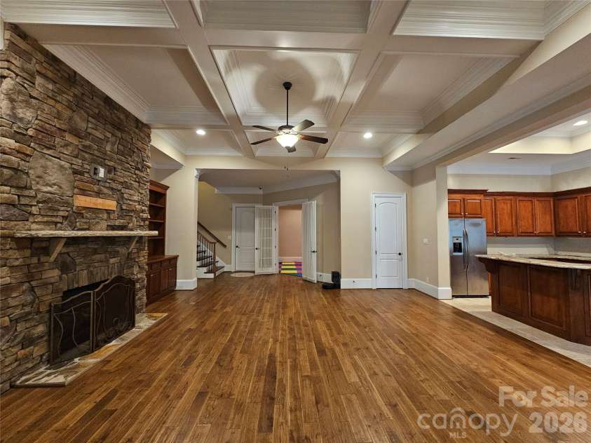 9222 Woodhall Lake Drive, Waxhaw, NC 28173.  MLS# CAR4358734, YatesRealty ID 16532. 