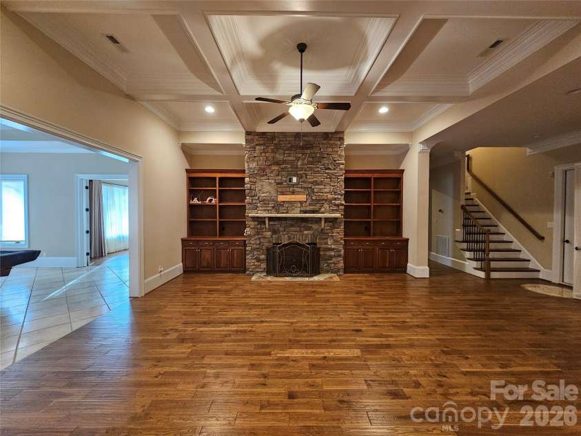 9222 Woodhall Lake Drive, Waxhaw, NC 28173.  MLS# CAR4358734, YatesRealty ID 16532. 