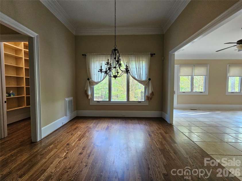 9222 Woodhall Lake Drive, Waxhaw, NC 28173.  MLS# CAR4358734, YatesRealty ID 16532. Breakfast Room