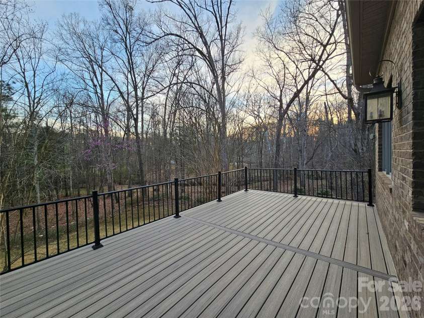 9222 Woodhall Lake Drive, Waxhaw, NC 28173.  MLS# CAR4358734, YatesRealty ID 16532. Deck