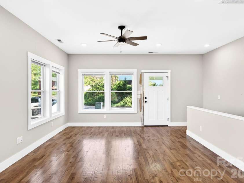 30 and 32 View Street, Asheville, NC 28804.  MLS# CAR4379650, YatesRealty ID 16534. Front Entry to Living Room