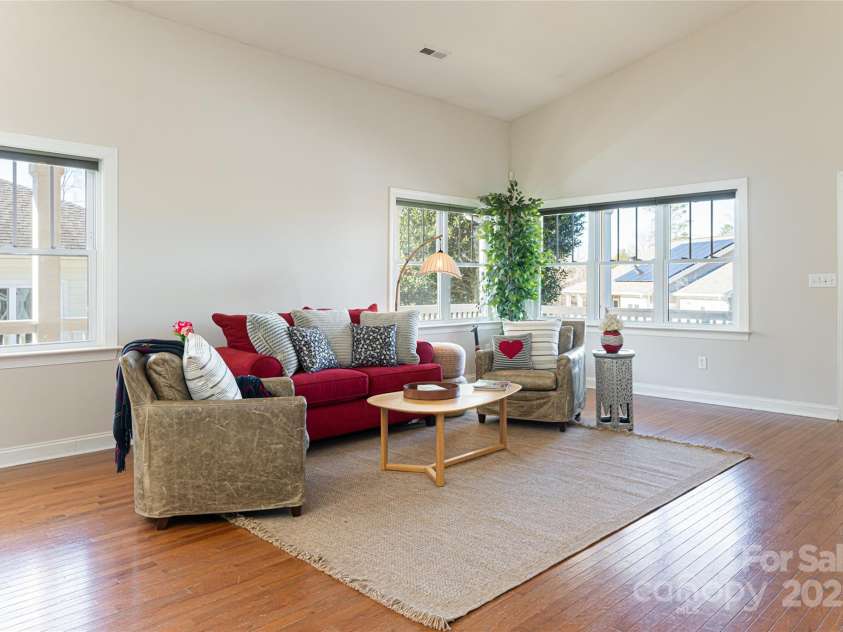 32 White Fox Drive, Fletcher, NC 28732.  MLS# CAR4331132, YatesRealty ID 16534. 