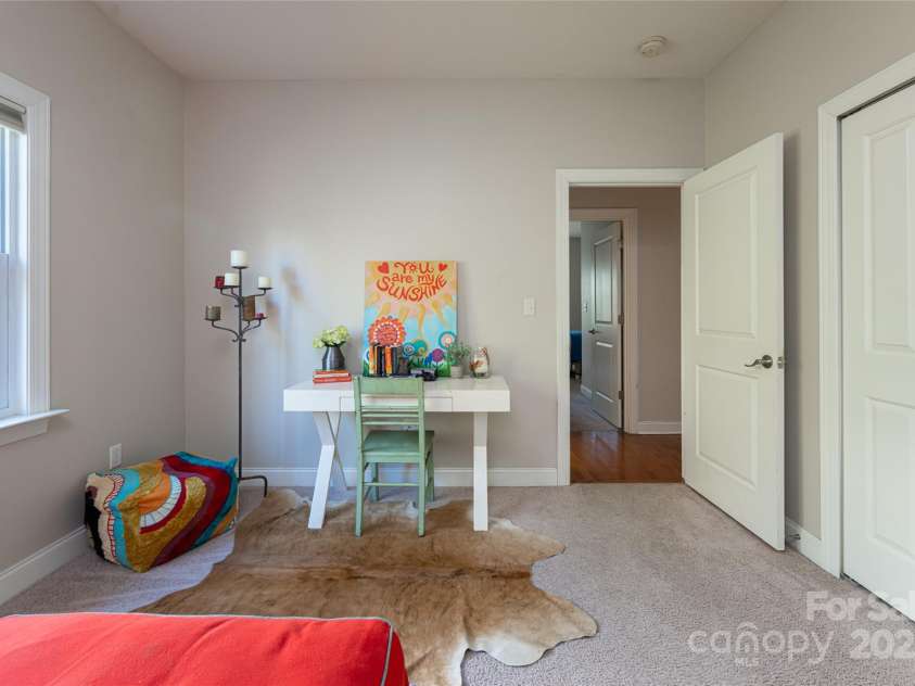 32 White Fox Drive, Fletcher, NC 28732.  MLS# CAR4331132, YatesRealty ID 16534. 