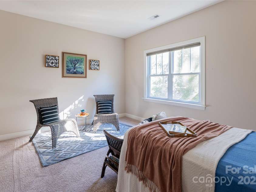 32 White Fox Drive, Fletcher, NC 28732.  MLS# CAR4331132, YatesRealty ID 16534. 