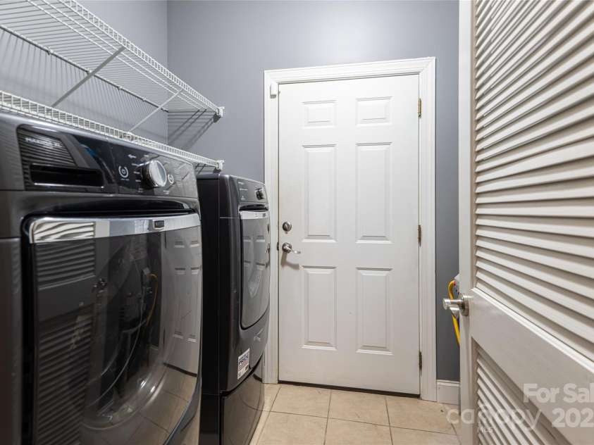 32 White Fox Drive, Fletcher, NC 28732.  MLS# CAR4331132, YatesRealty ID 16534. 