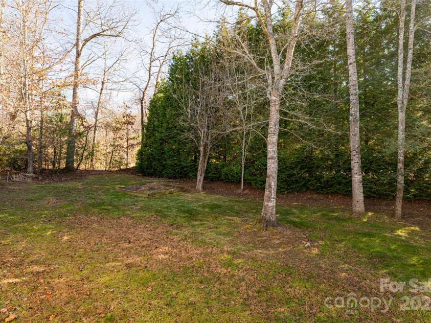 32 White Fox Drive, Fletcher, NC 28732.  MLS# CAR4331132, YatesRealty ID 16534. 