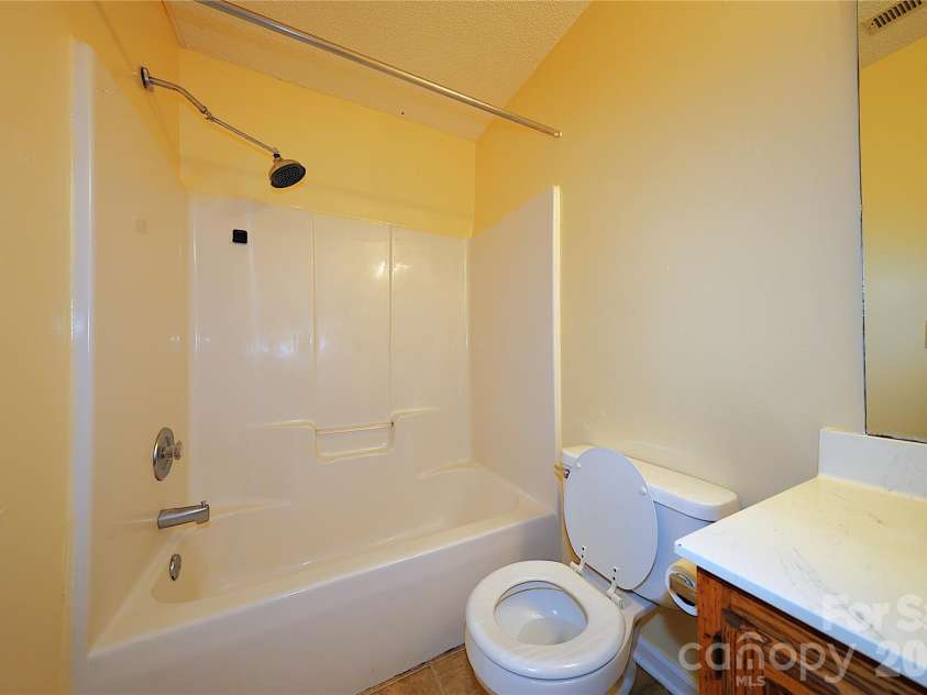 3221 Nedmore Court, Matthews, NC 28105.  MLS# CAR4374733, YatesRealty ID 16535. 