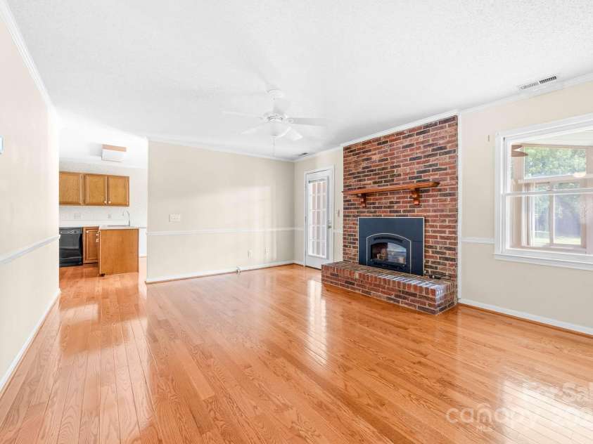 13223 Willow Breeze Lane, Huntersville, NC 28078.  MLS# CAR4257331, YatesRealty ID 16536. 