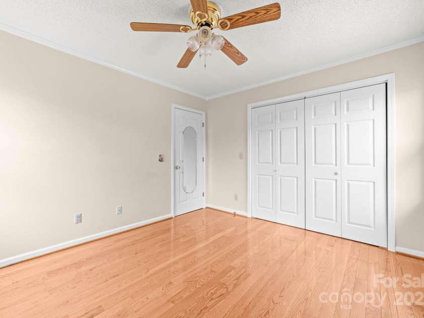 13223 Willow Breeze Lane, Huntersville, NC 28078.  MLS# CAR4257331, YatesRealty ID 16536. 