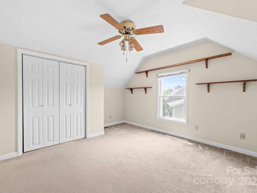 13223 Willow Breeze Lane, Huntersville, NC 28078.  MLS# CAR4257331, YatesRealty ID 16536. 