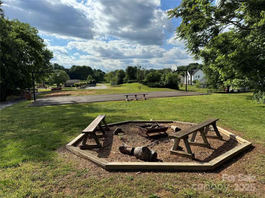 13223 Willow Breeze Lane, Huntersville, NC 28078.  MLS# CAR4257331, YatesRealty ID 16536. Community fire pit- Basketball court