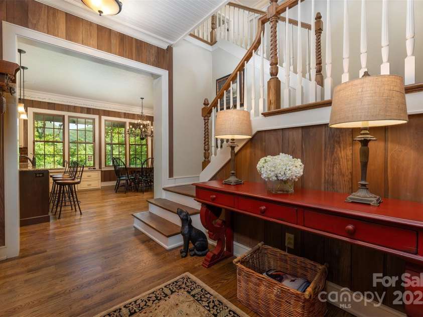 285 Chapman Road, Montreat, NC 28757.  MLS# CAR4261199, YatesRealty ID 16537. 