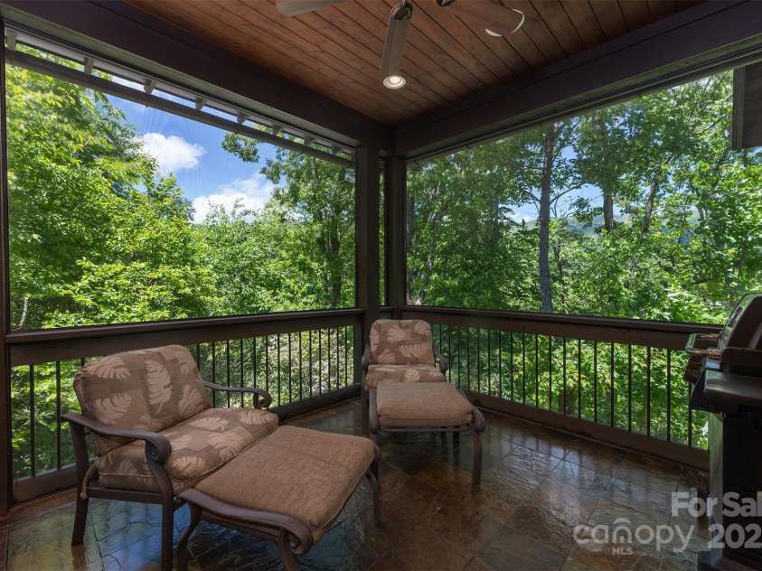 285 Chapman Road, Montreat, NC 28757.  MLS# CAR4261199, YatesRealty ID 16537. 