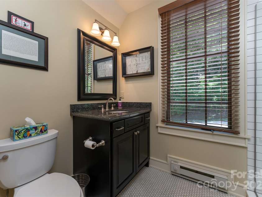 285 Chapman Road, Montreat, NC 28757.  MLS# CAR4261199, YatesRealty ID 16537. 