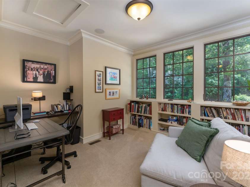 285 Chapman Road, Montreat, NC 28757.  MLS# CAR4261199, YatesRealty ID 16537. 