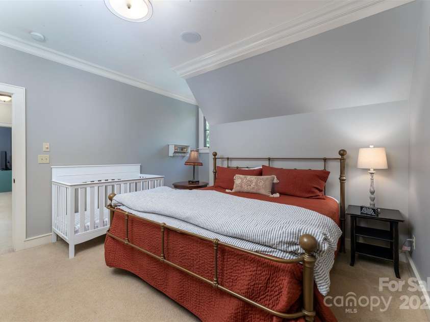 285 Chapman Road, Montreat, NC 28757.  MLS# CAR4261199, YatesRealty ID 16537. 