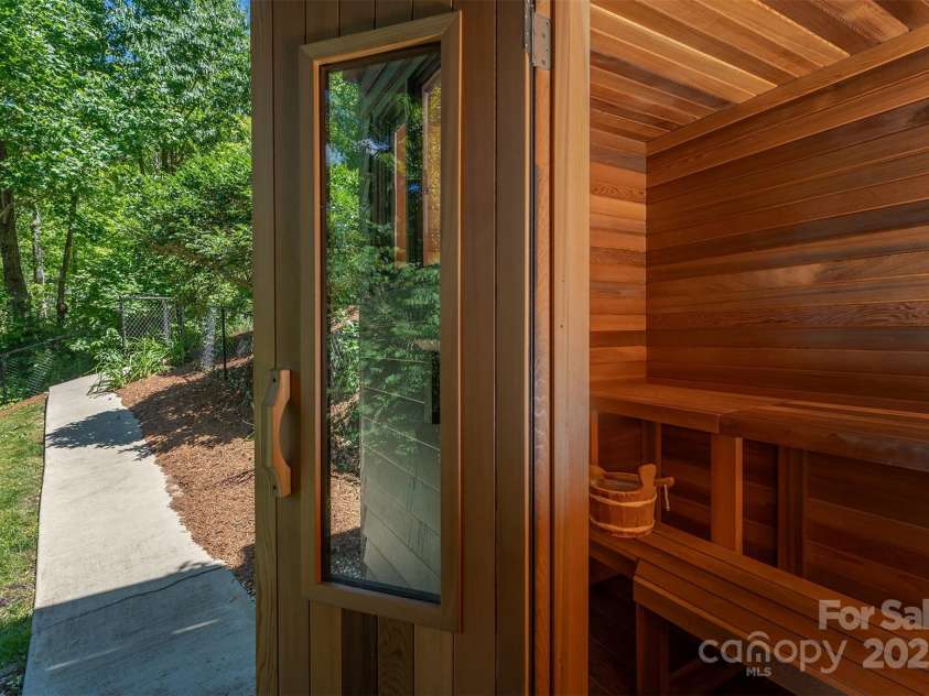 285 Chapman Road, Montreat, NC 28757.  MLS# CAR4261199, YatesRealty ID 16537. 