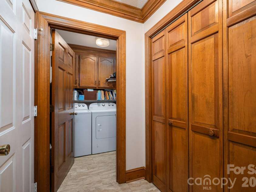 1520 Stableview Drive, Gastonia, NC 28056.  MLS# CAR4368083, YatesRealty ID 16538. 