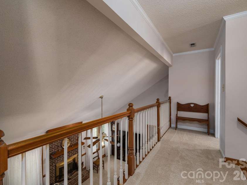 1520 Stableview Drive, Gastonia, NC 28056.  MLS# CAR4368083, YatesRealty ID 16538. 
