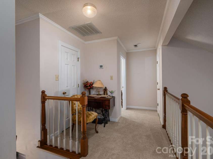 1520 Stableview Drive, Gastonia, NC 28056.  MLS# CAR4368083, YatesRealty ID 16538. 