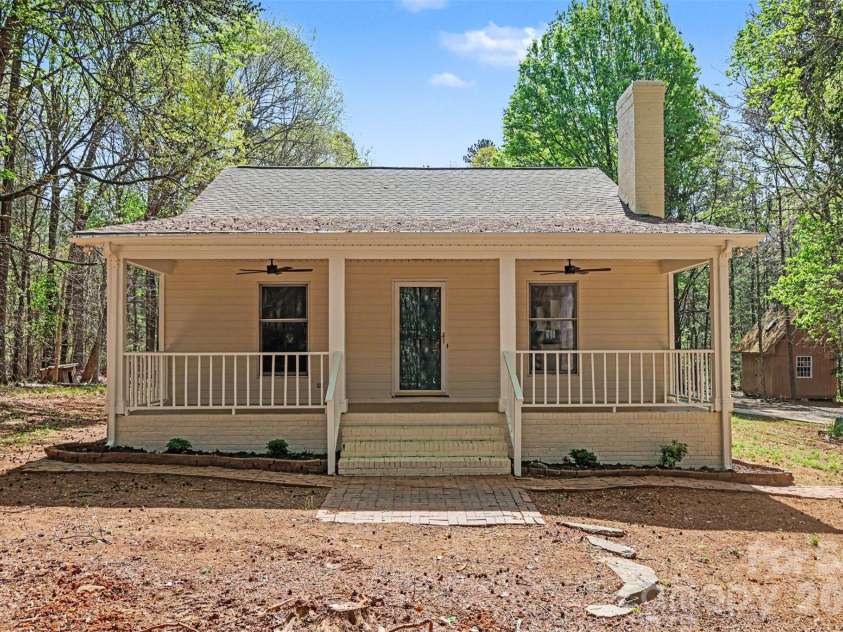 10542 Blair Road, Mint Hill, NC 28227.  MLS# CAR4360298, YatesRealty ID 16539. Front Porch