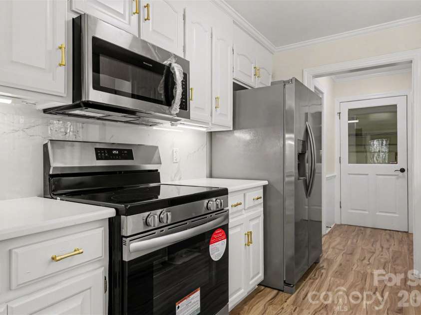 10542 Blair Road, Mint Hill, NC 28227.  MLS# CAR4360298, YatesRealty ID 16539. New Appliances