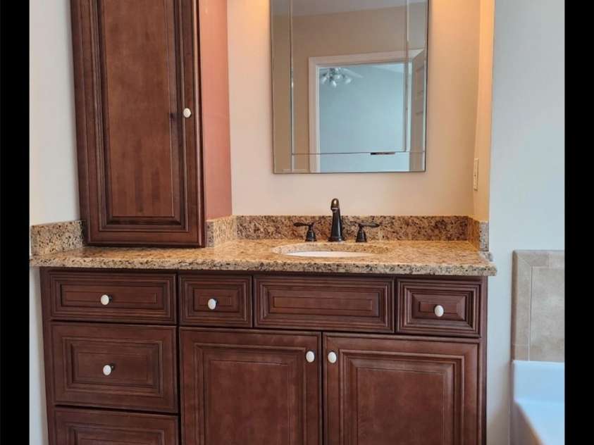 104 Rock Ridge Lane, Mount Holly, NC 28120.  MLS# CAR4364405, YatesRealty ID 16540. 