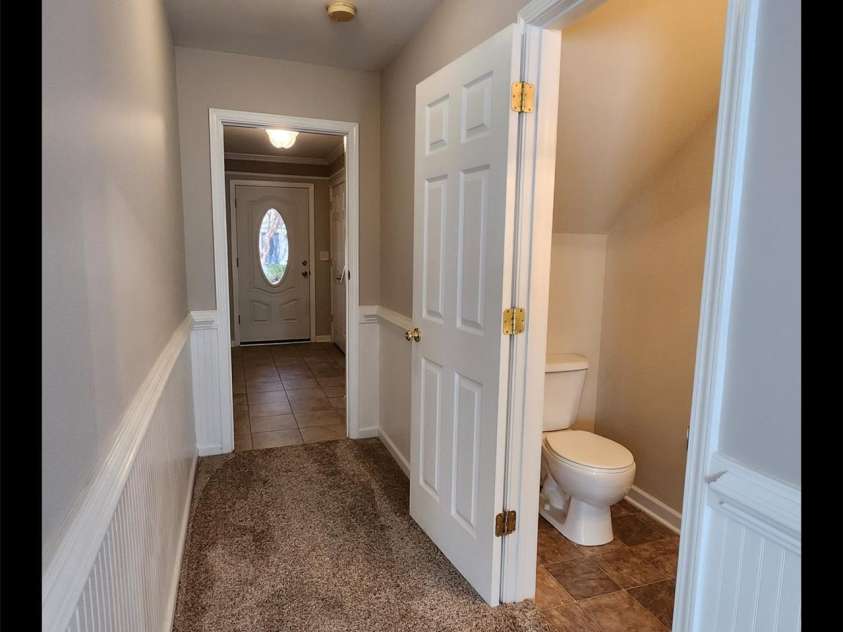 104 Rock Ridge Lane, Mount Holly, NC 28120.  MLS# CAR4364405, YatesRealty ID 16540. 