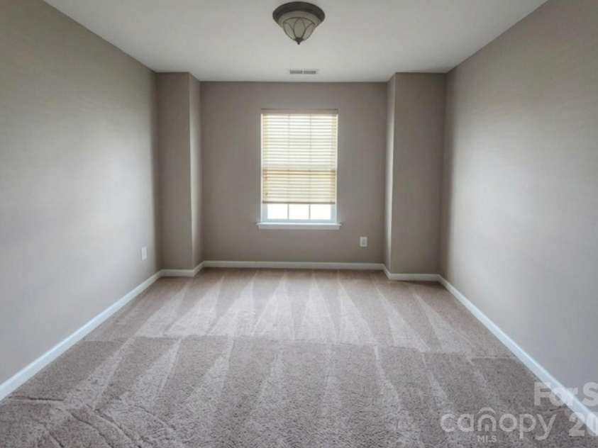 104 Rock Ridge Lane, Mount Holly, NC 28120.  MLS# CAR4364405, YatesRealty ID 16540. 