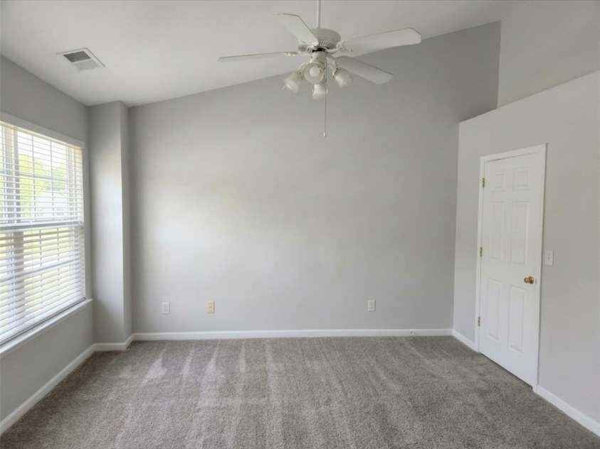 104 Rock Ridge Lane, Mount Holly, NC 28120.  MLS# CAR4364405, YatesRealty ID 16540. 