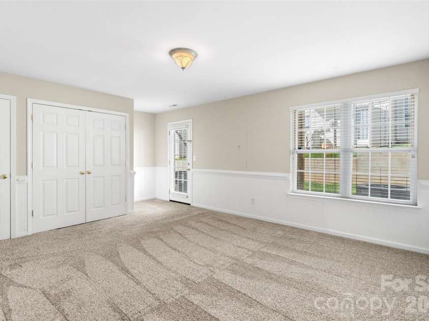 104 Rock Ridge Lane, Mount Holly, NC 28120.  MLS# CAR4395129, YatesRealty ID 16540. 