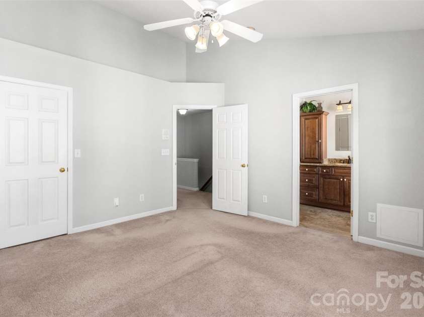 104 Rock Ridge Lane, Mount Holly, NC 28120.  MLS# CAR4395129, YatesRealty ID 16540. 