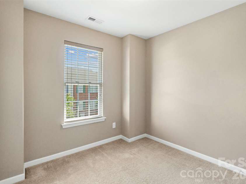 104 Rock Ridge Lane, Mount Holly, NC 28120.  MLS# CAR4395129, YatesRealty ID 16540. 