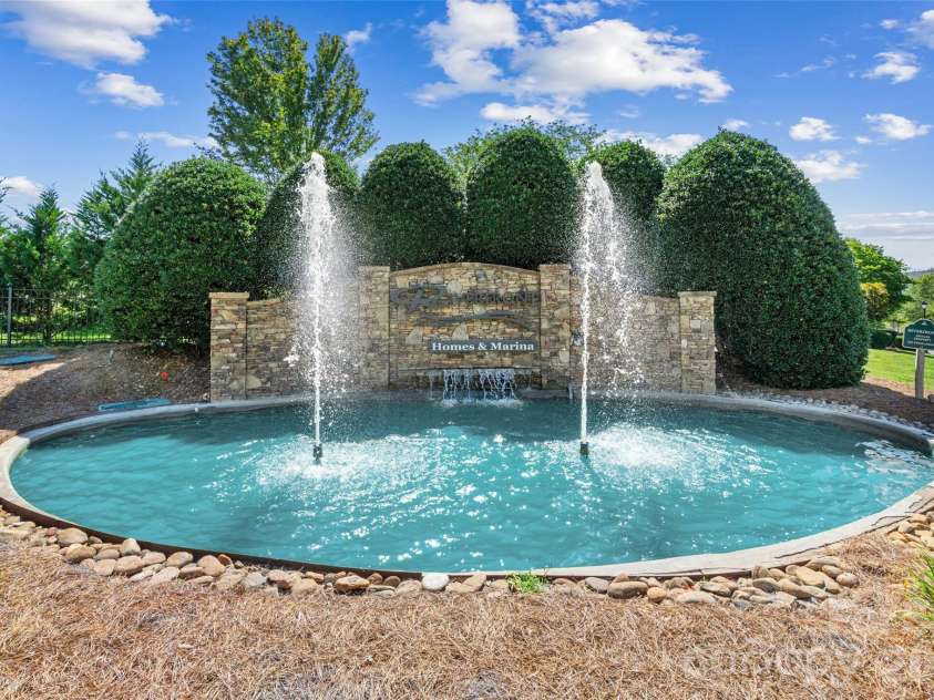 104 Rock Ridge Lane, Mount Holly, NC 28120.  MLS# CAR4395129, YatesRealty ID 16540. 