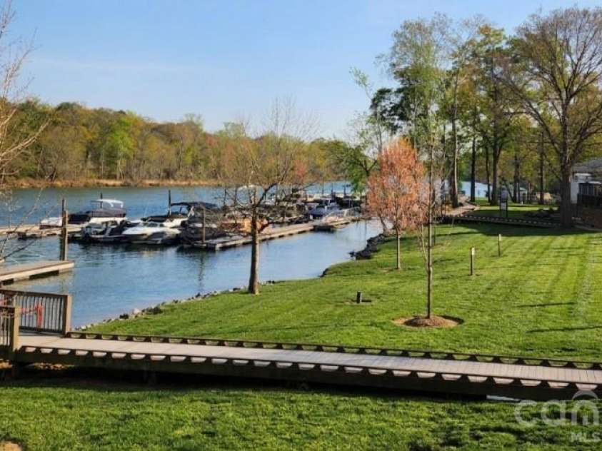 104 Rock Ridge Lane, Mount Holly, NC 28120.  MLS# CAR4395129, YatesRealty ID 16540. 