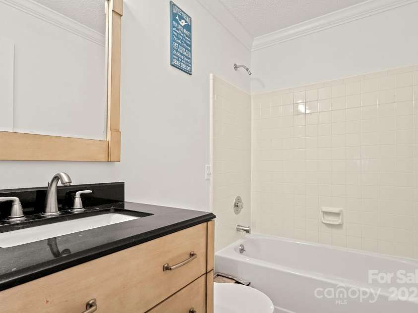 6523 Clavell Lane, Charlotte, NC 28210.  MLS# CAR4315842, YatesRealty ID 16540. 2nd full bathroom