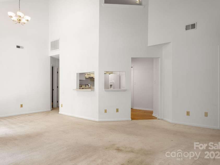 6523 Clavell Lane, Charlotte, NC 28210.  MLS# CAR4315842, YatesRealty ID 16540. Living space