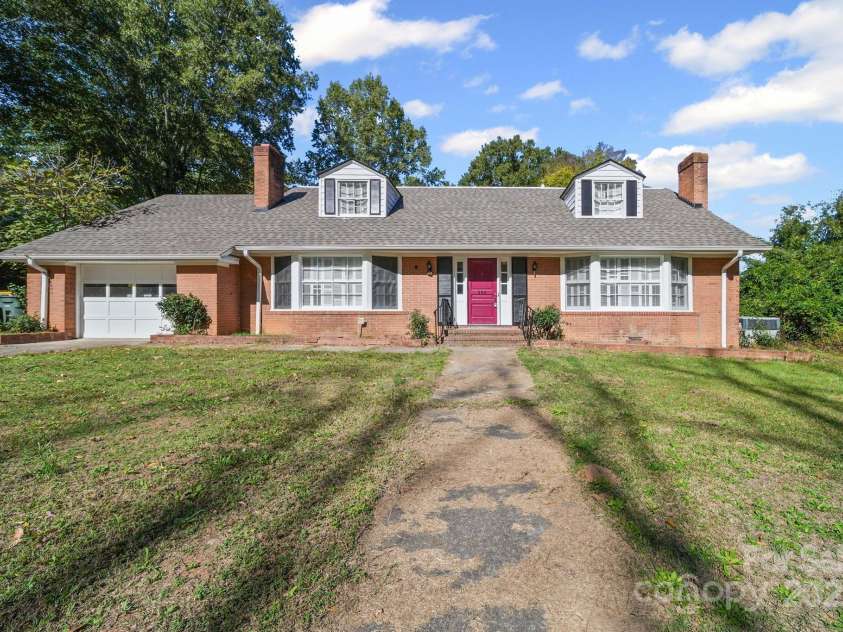 509 Lee Avenue, Wadesboro, NC 28170.  MLS# CAR4315552, YatesRealty ID 16541. 